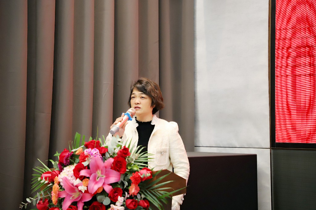 逆勢破局，再創(chuàng)新高｜東莞建工集團(tuán)2024年度總結(jié)暨2025年度戰(zhàn)略規(guī)劃會議成功召開(圖9)